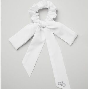 ALO Yoga White Bow Hair Tie